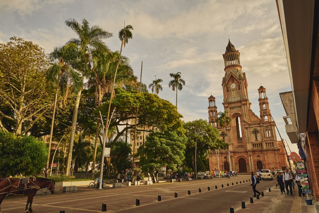 Cooperación internacional entre Fundagedescol, diplomáticos de la Unión Europea y la alcaldía de Palmira para el proyecto de Smart City.
